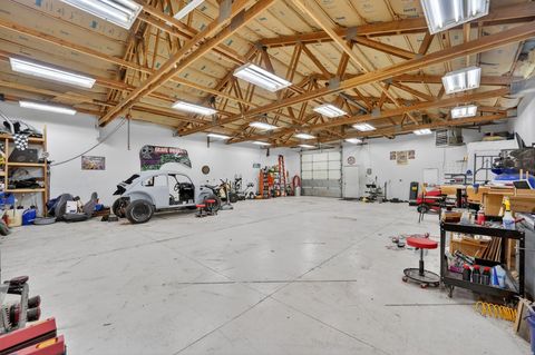 Tiny photo for 911 S 1500 E, Clearfield, UT 84015 (MLS # 2136316)