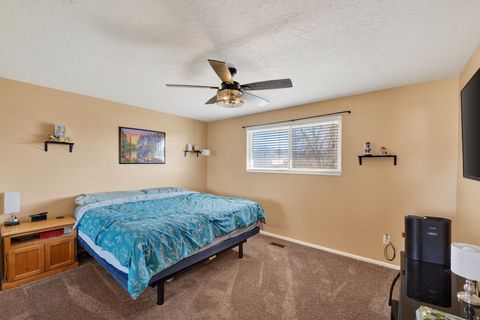 Tiny photo for 911 S 1500 E, Clearfield, UT 84015 (MLS # 2136316)