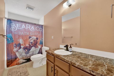 Tiny photo for 911 S 1500 E, Clearfield, UT 84015 (MLS # 2136316)