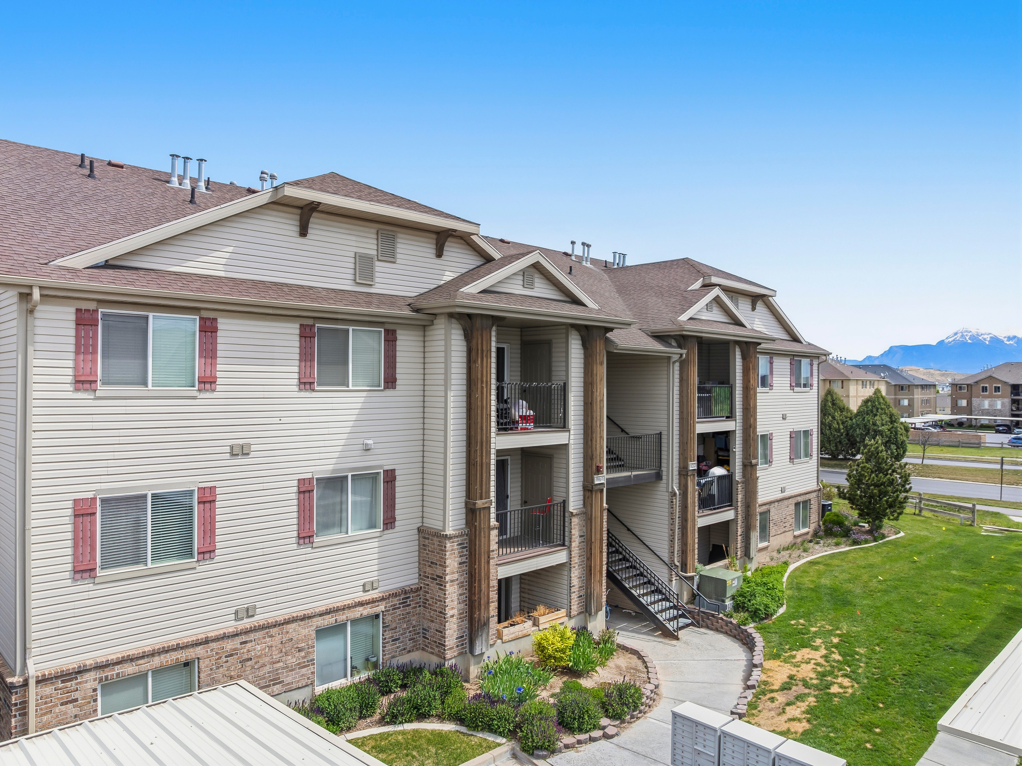 WILLOW SPRINGS - Residential