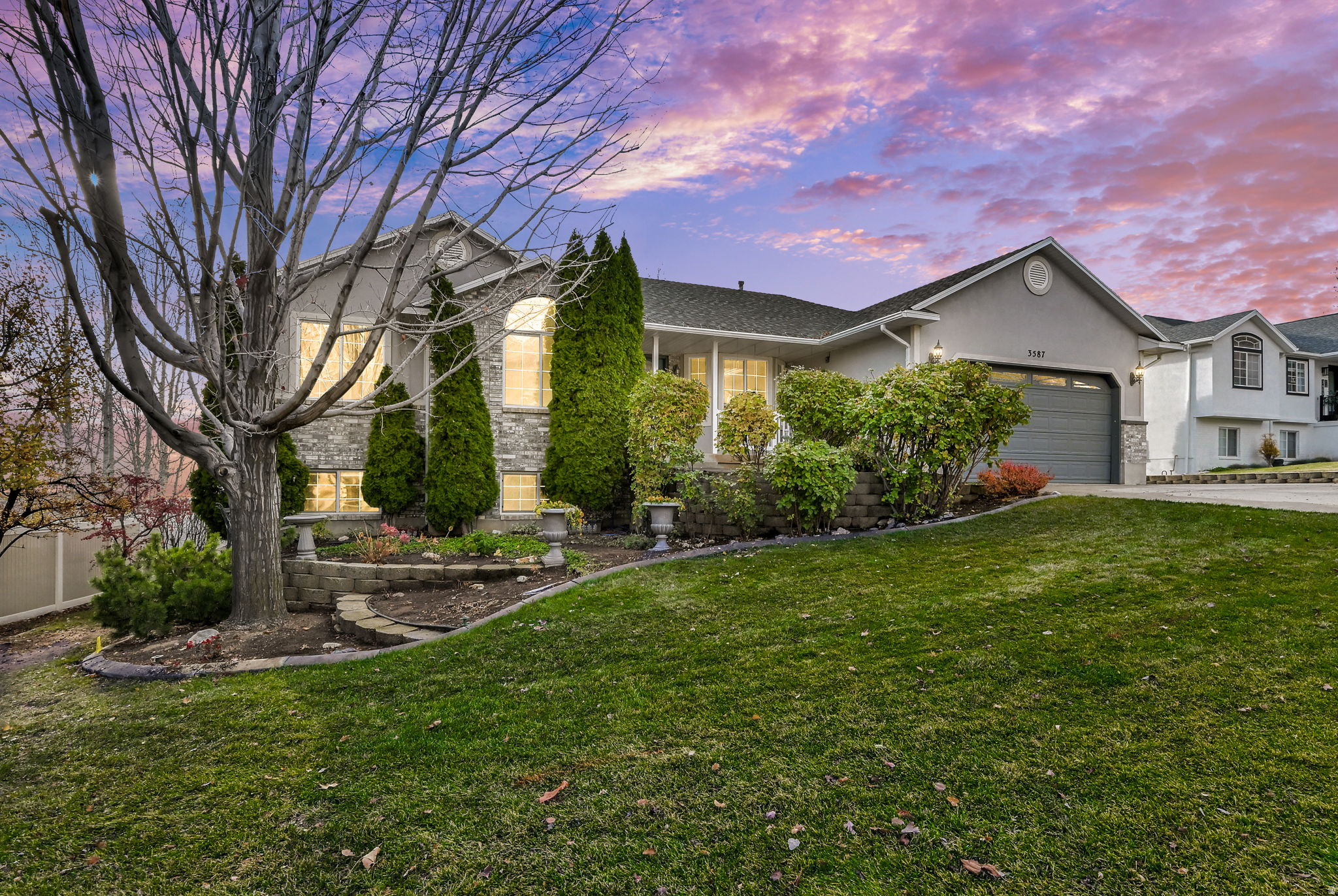 PEBBLE BEACH - Residential