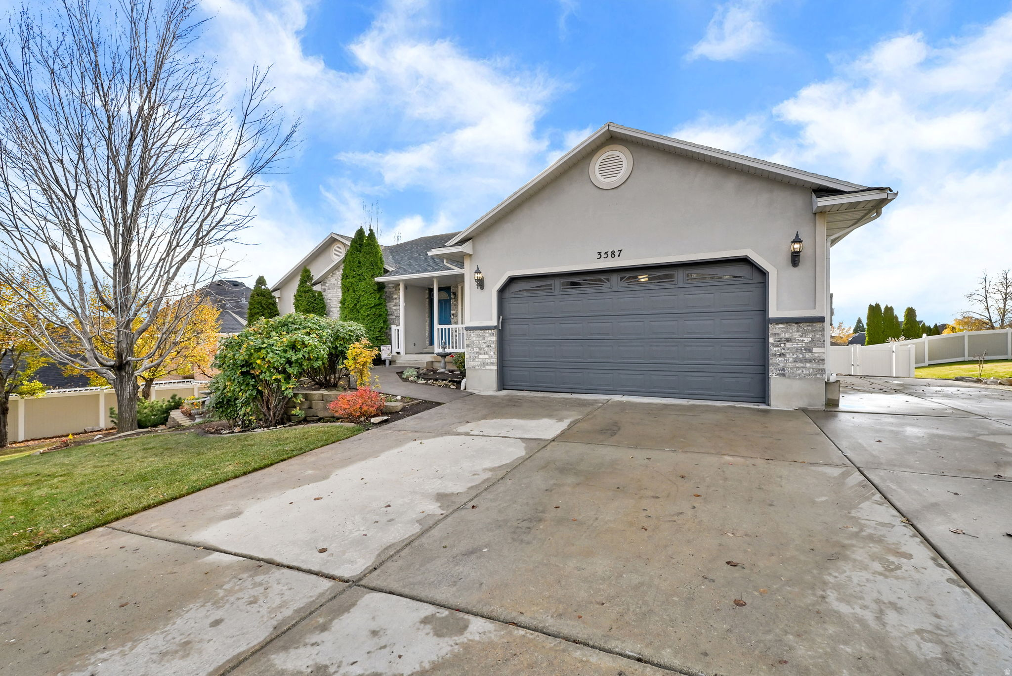 PEBBLE BEACH - Residential
