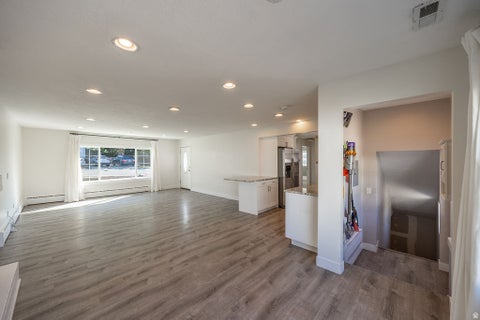 Tiny photo for 505 E 900 N, Bountiful, UT 84010 (MLS # 2185203)