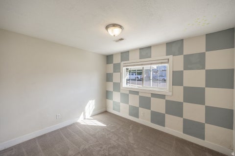 Tiny photo for 505 E 900 N, Bountiful, UT 84010 (MLS # 2185203)