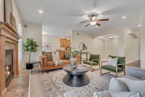 Tiny photo for 534 E FOX FARM PL, Draper, UT 84020 (MLS # 2149716)