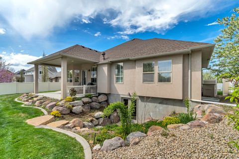 Tiny photo for 534 E FOX FARM PL, Draper, UT 84020 (MLS # 2149716)