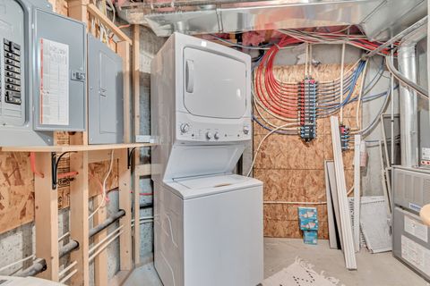 Tiny photo for 534 E FOX FARM PL, Draper, UT 84020 (MLS # 2149716)