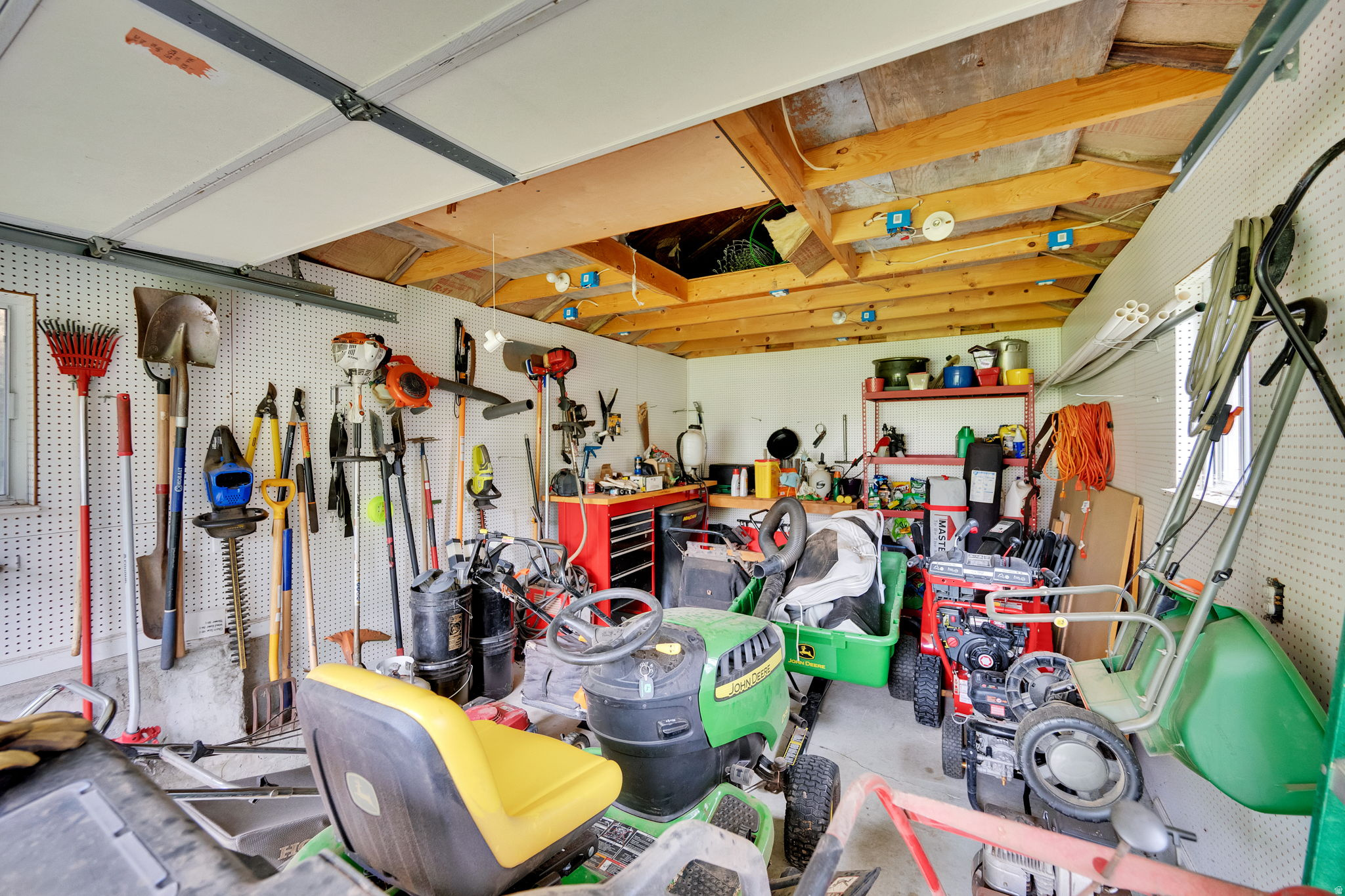 LAKEVIEW TERRACE - Residential