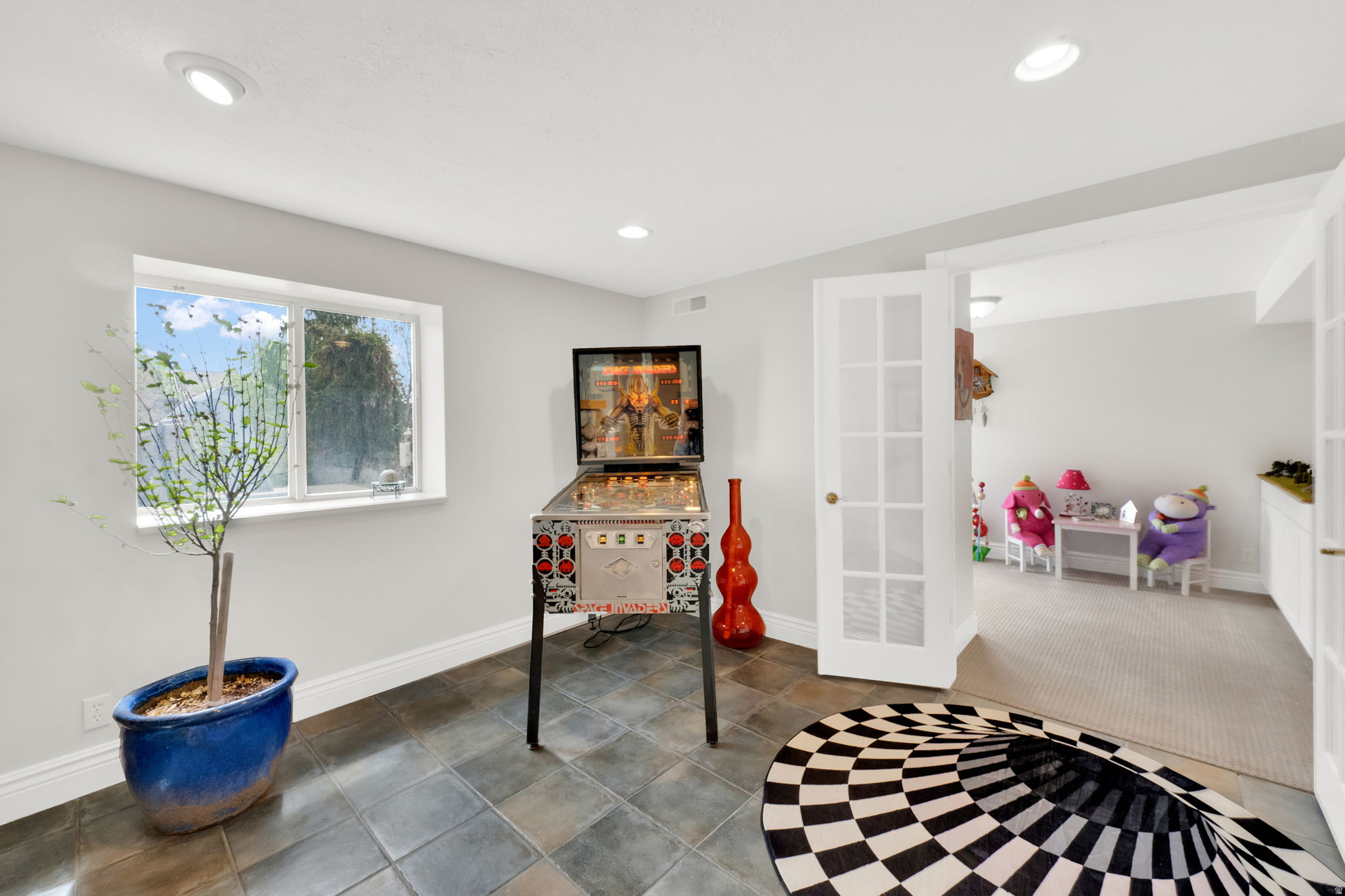 LAKEVIEW TERRACE - Residential