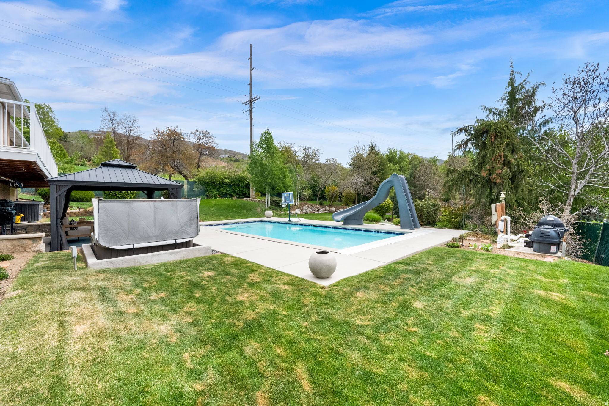 LAKEVIEW TERRACE - Residential