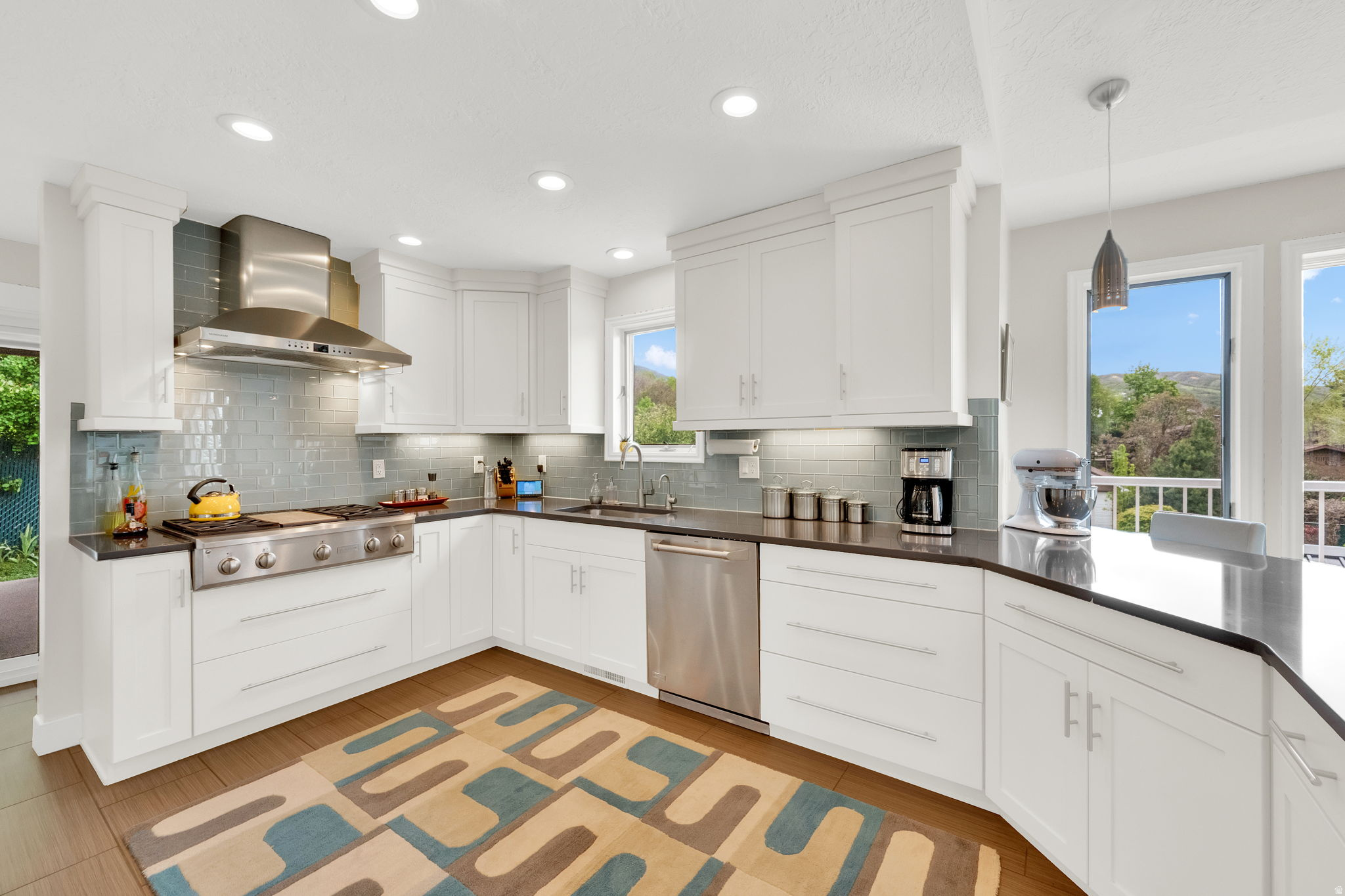 LAKEVIEW TERRACE - Residential