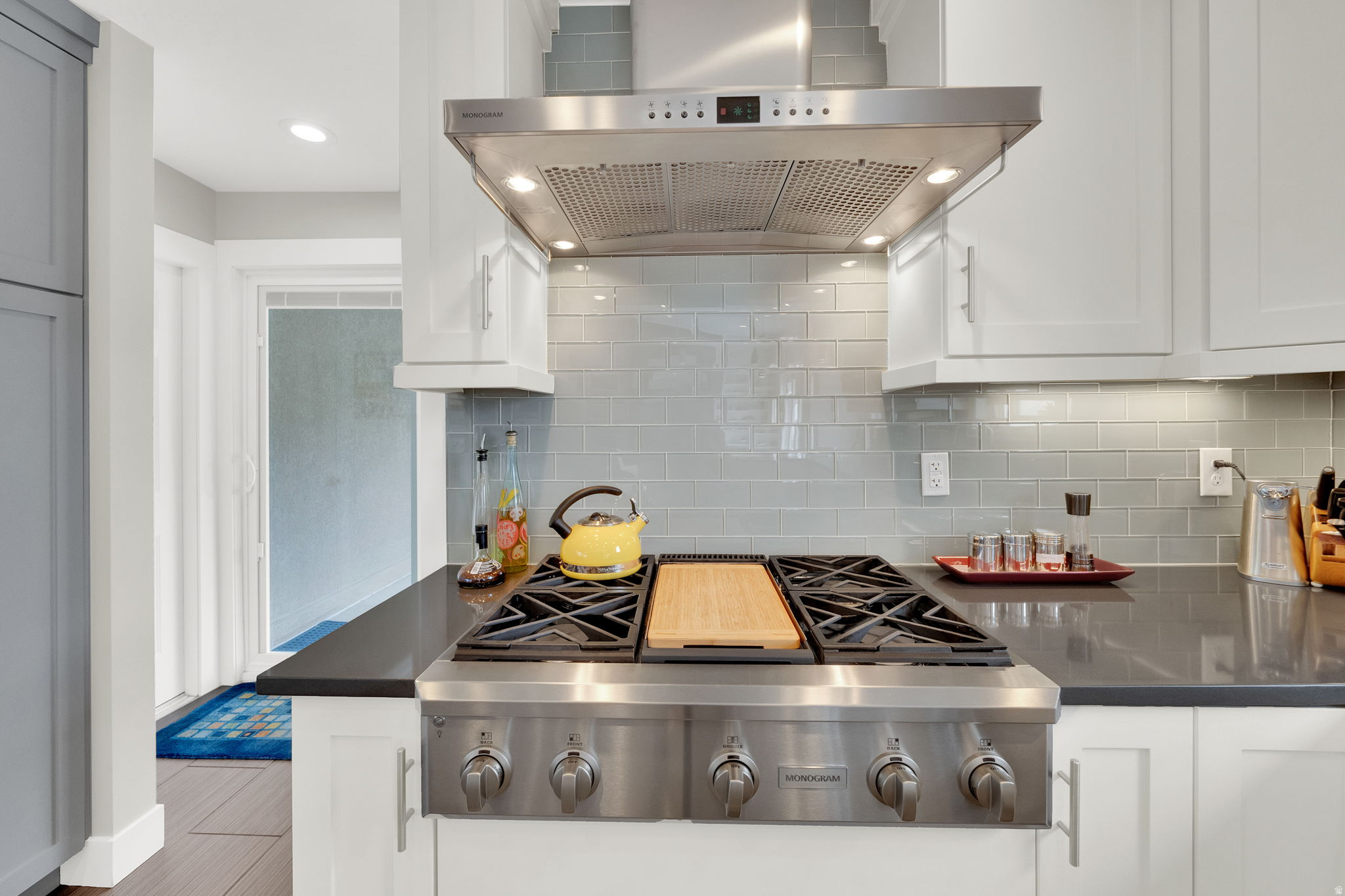 LAKEVIEW TERRACE - Residential