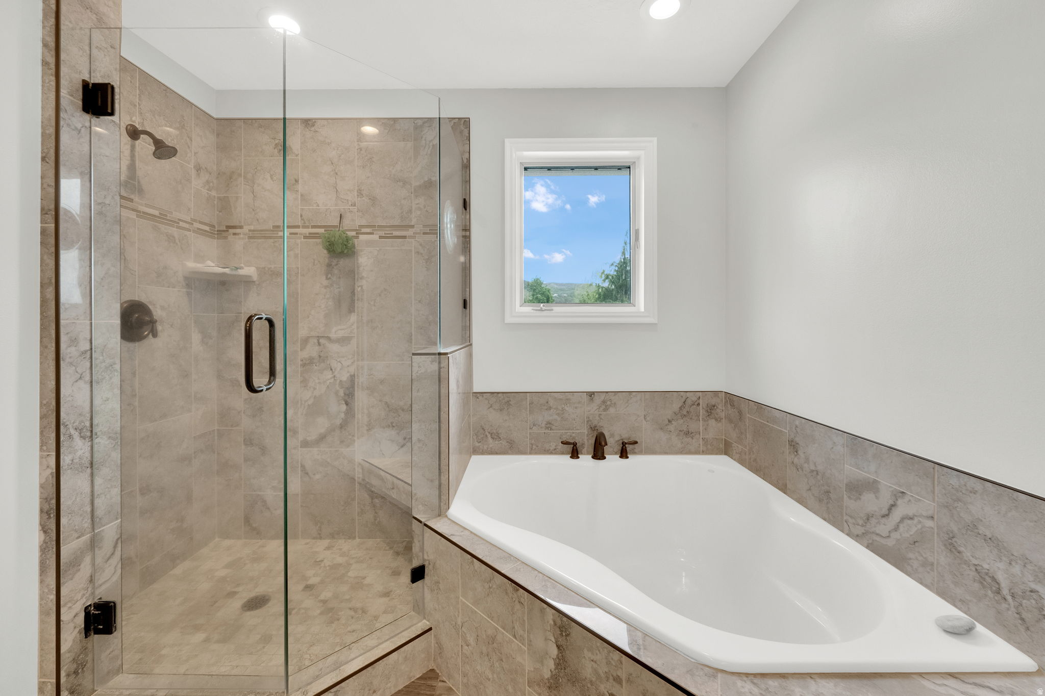 LAKEVIEW TERRACE - Residential