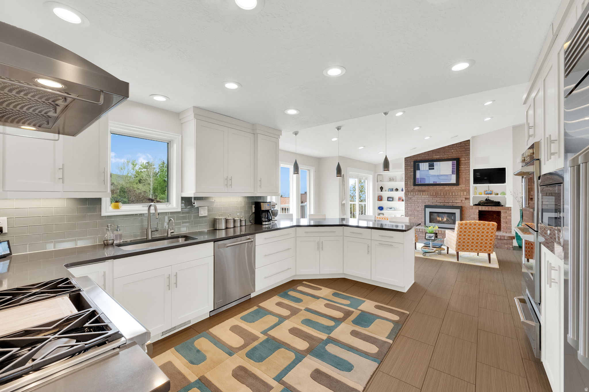 LAKEVIEW TERRACE - Residential