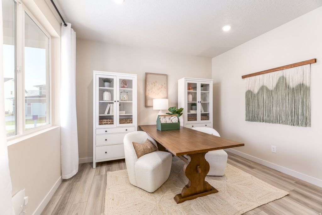 Photo of 1257 W FALLOW DR #240, Saratoga Springs, UT 84045 (MLS # 2145958)