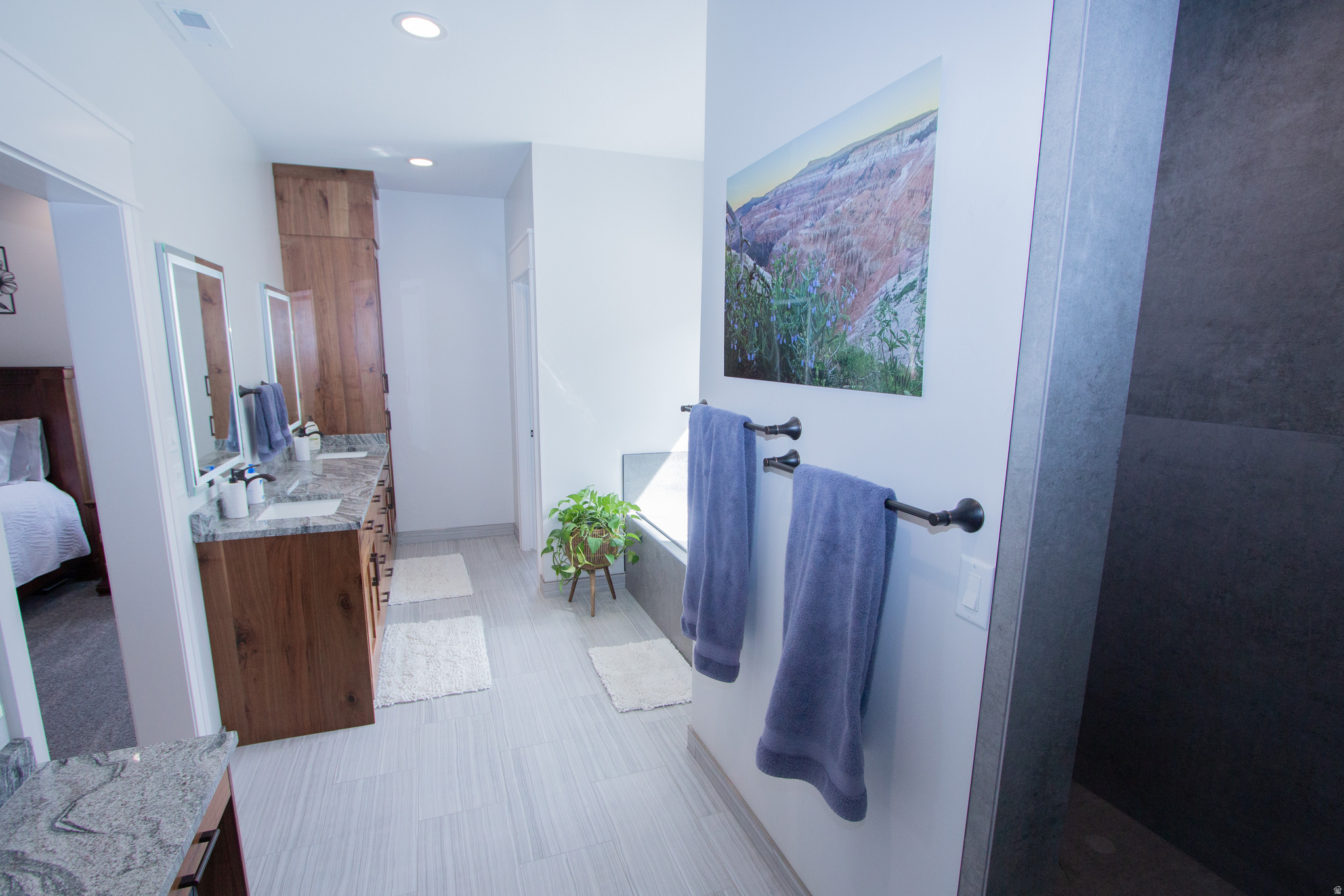 HAWK CREST - Residential