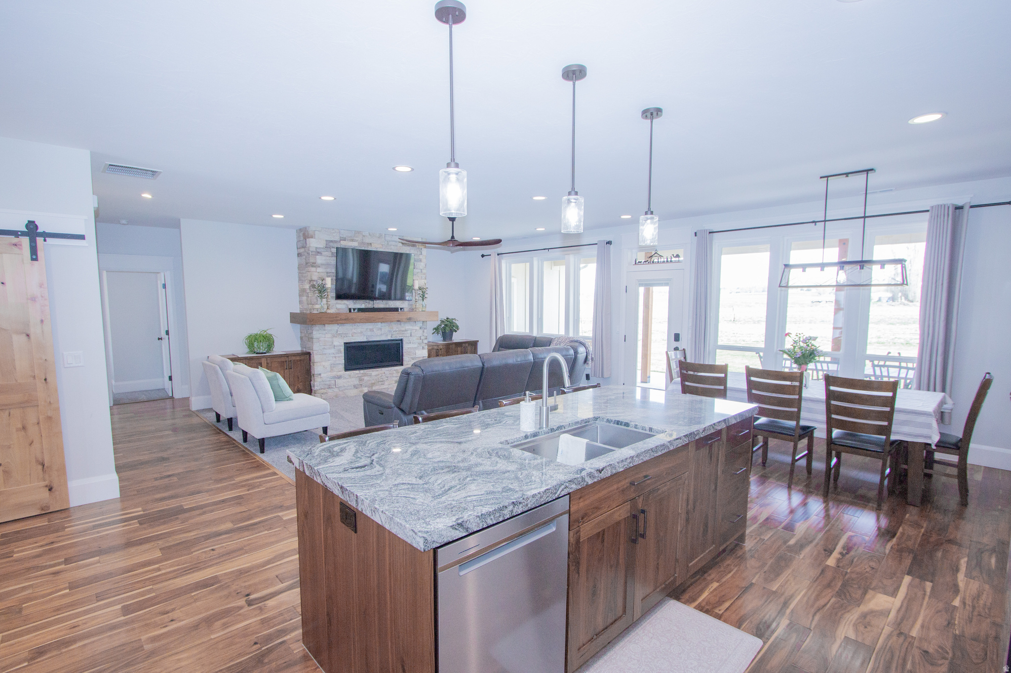 HAWK CREST - Residential