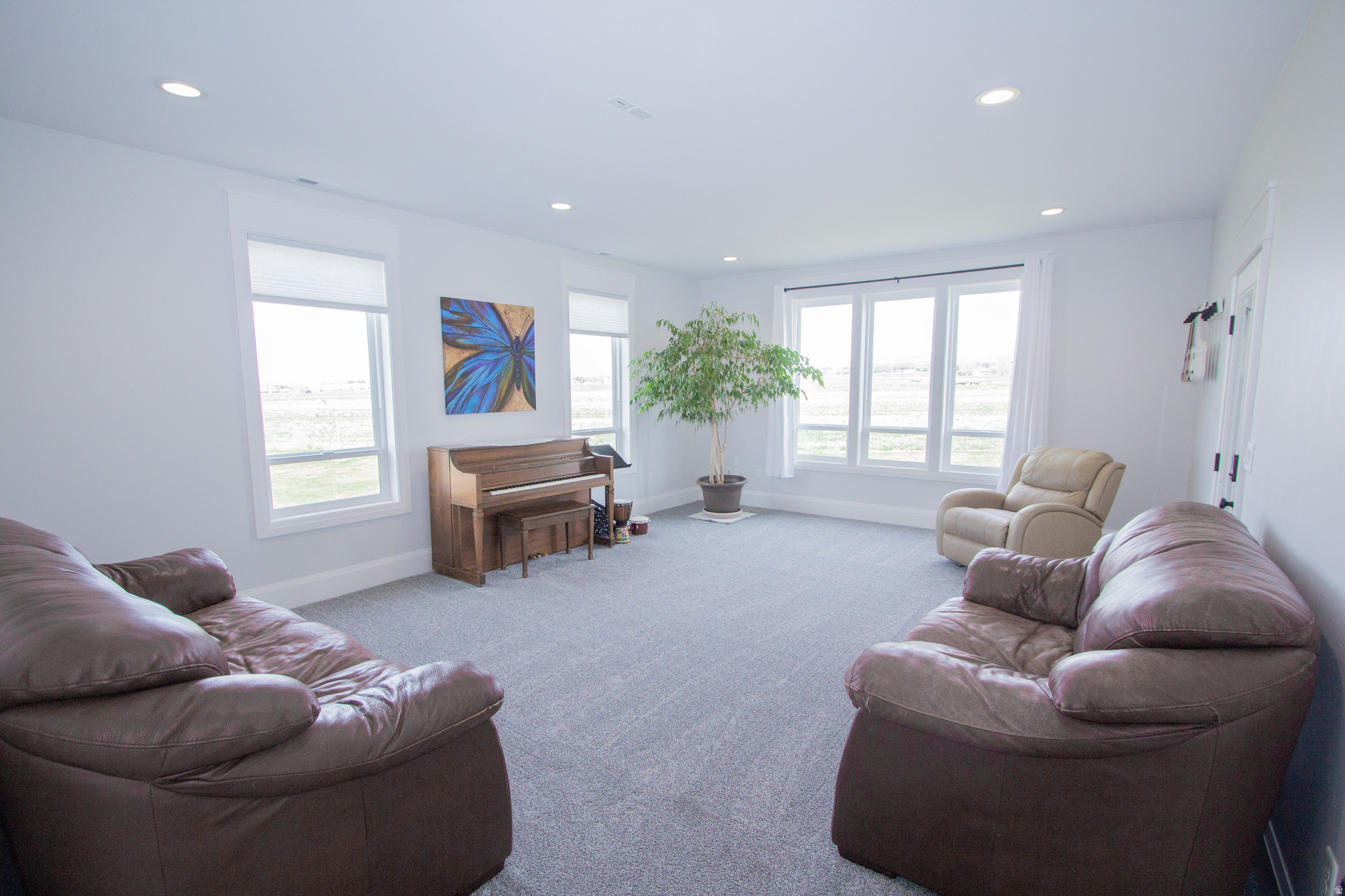 HAWK CREST - Residential