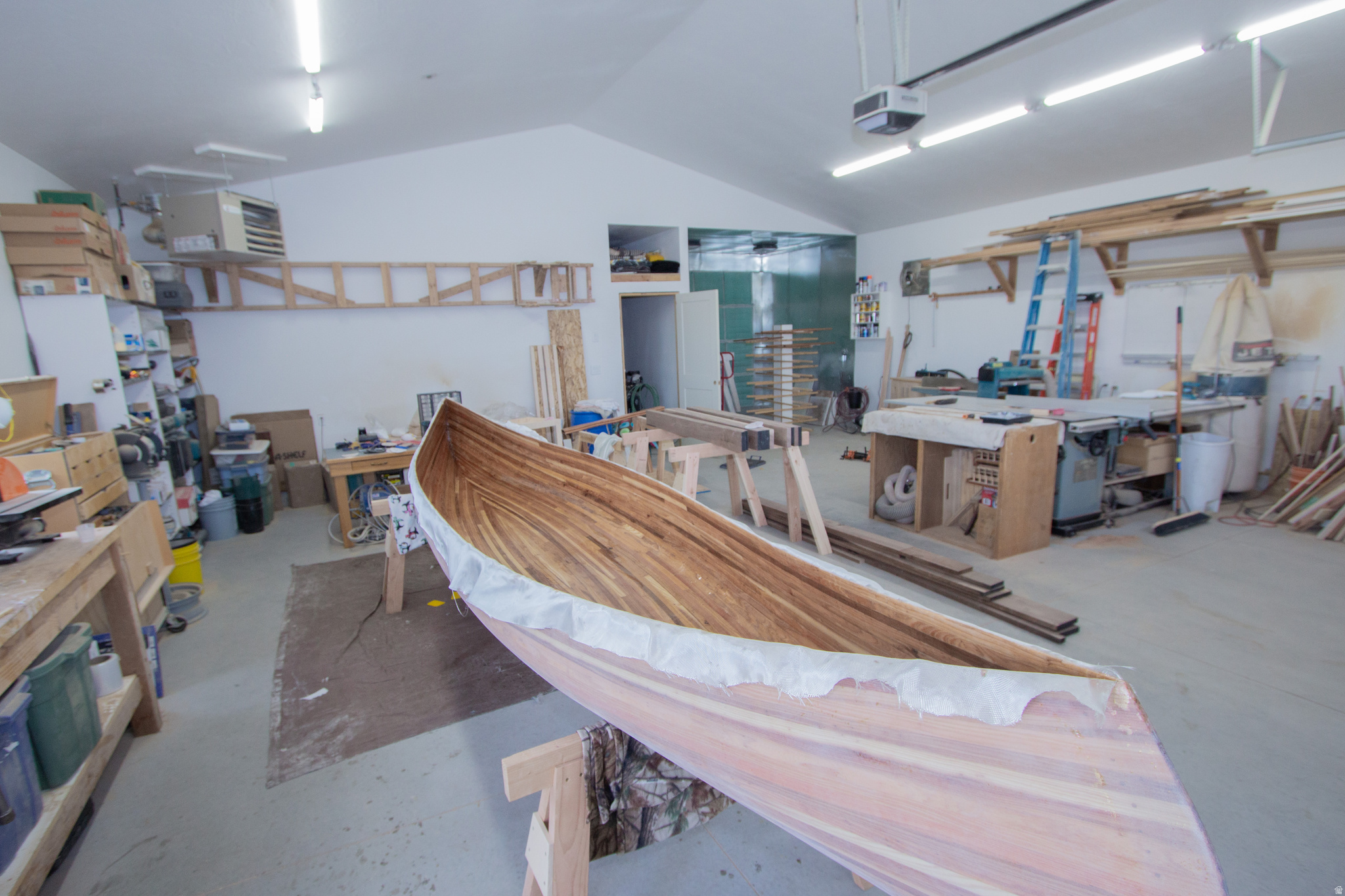 HAWK CREST - Residential