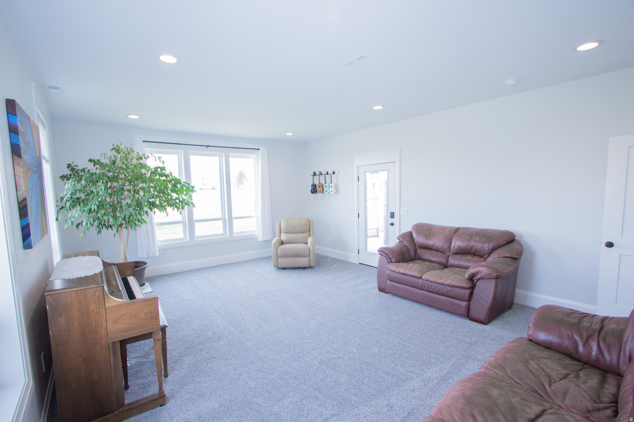 HAWK CREST - Residential