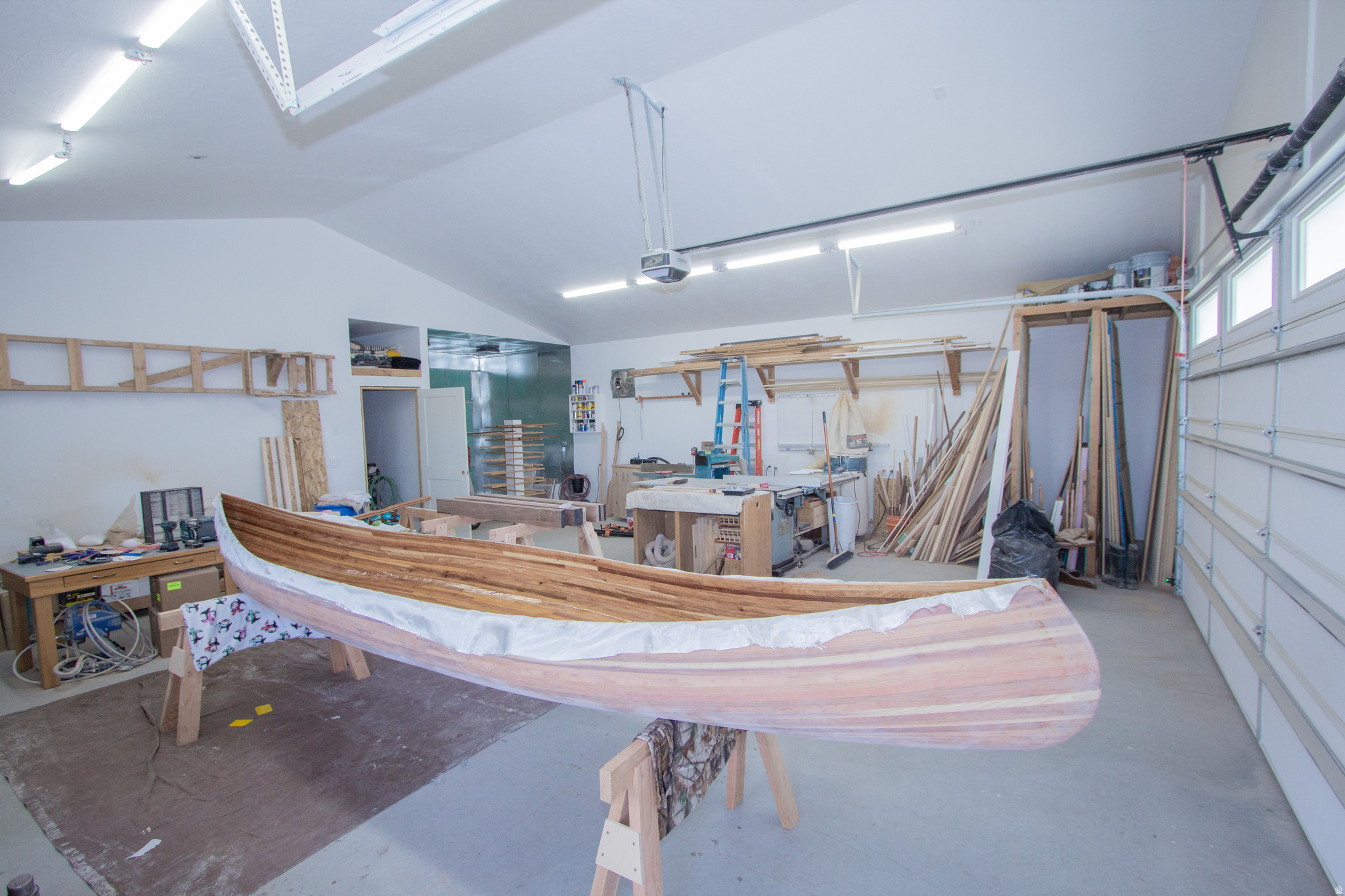 HAWK CREST - Residential