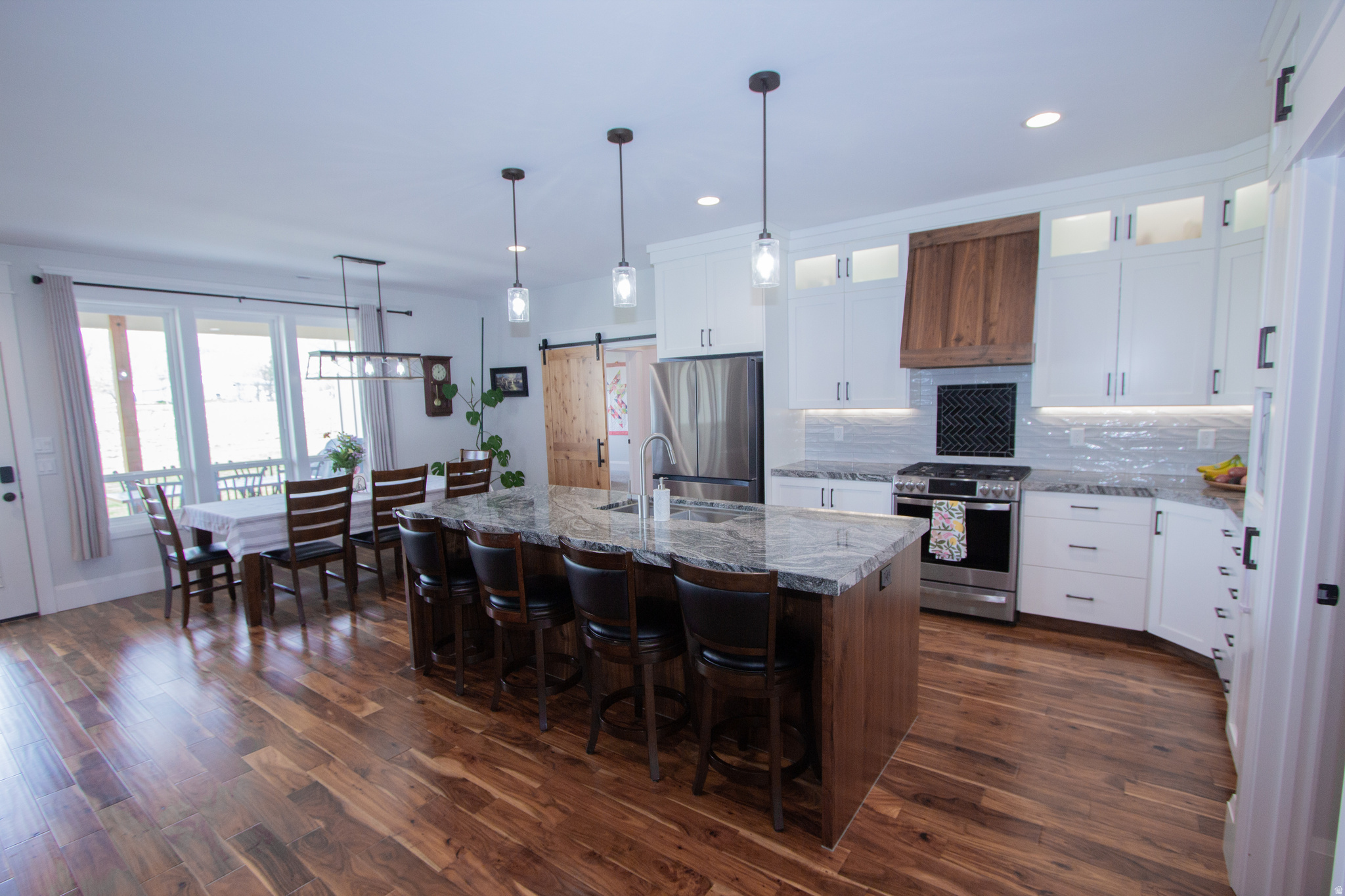 HAWK CREST - Residential