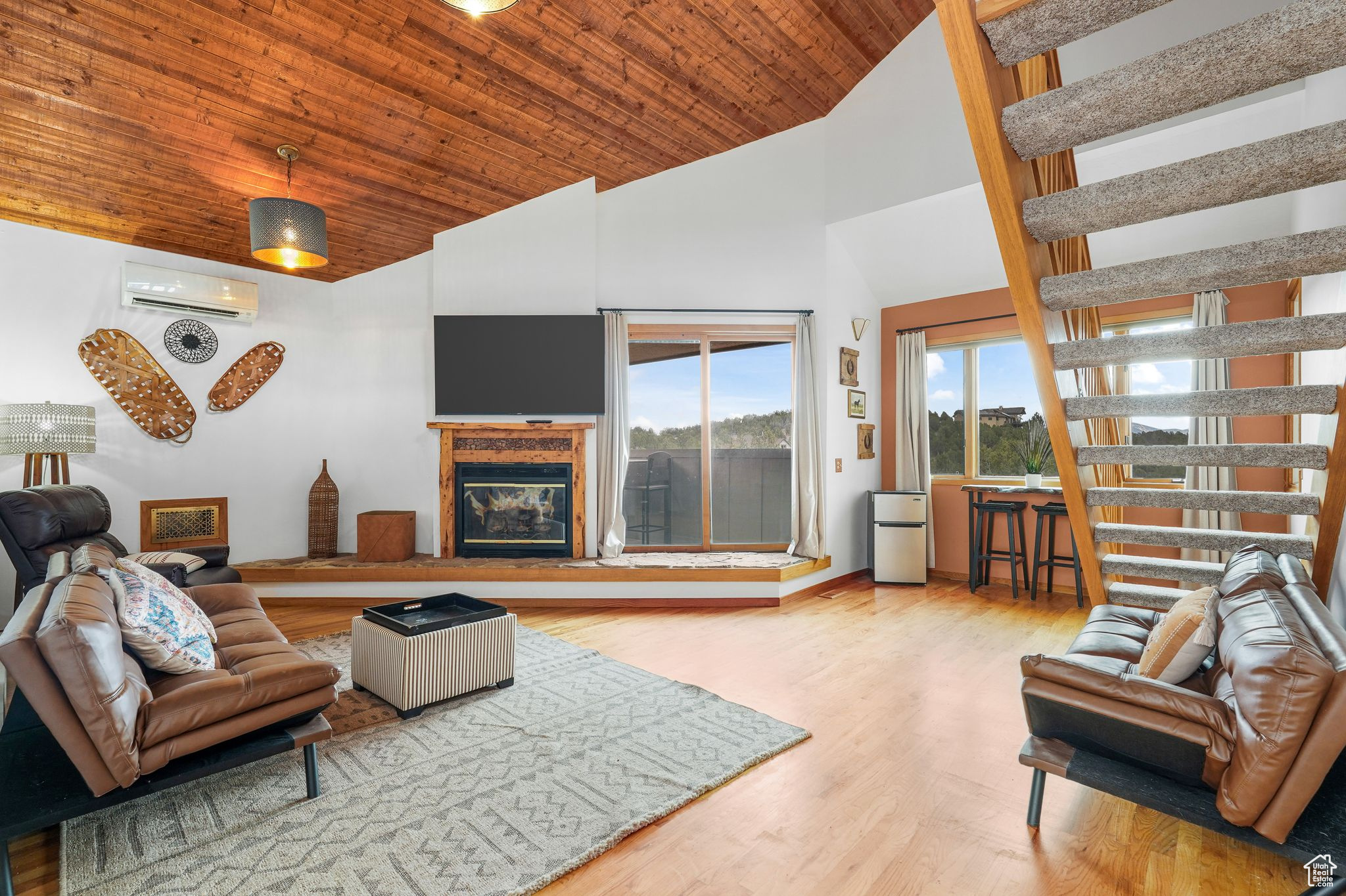HI-COUNTRY ESTATE II - Residential