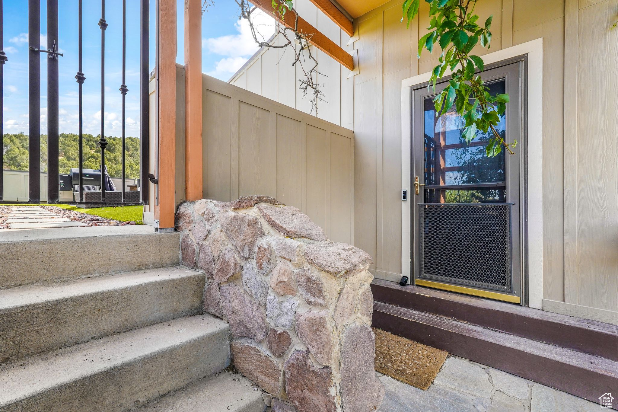 HI-COUNTRY ESTATE II - Residential