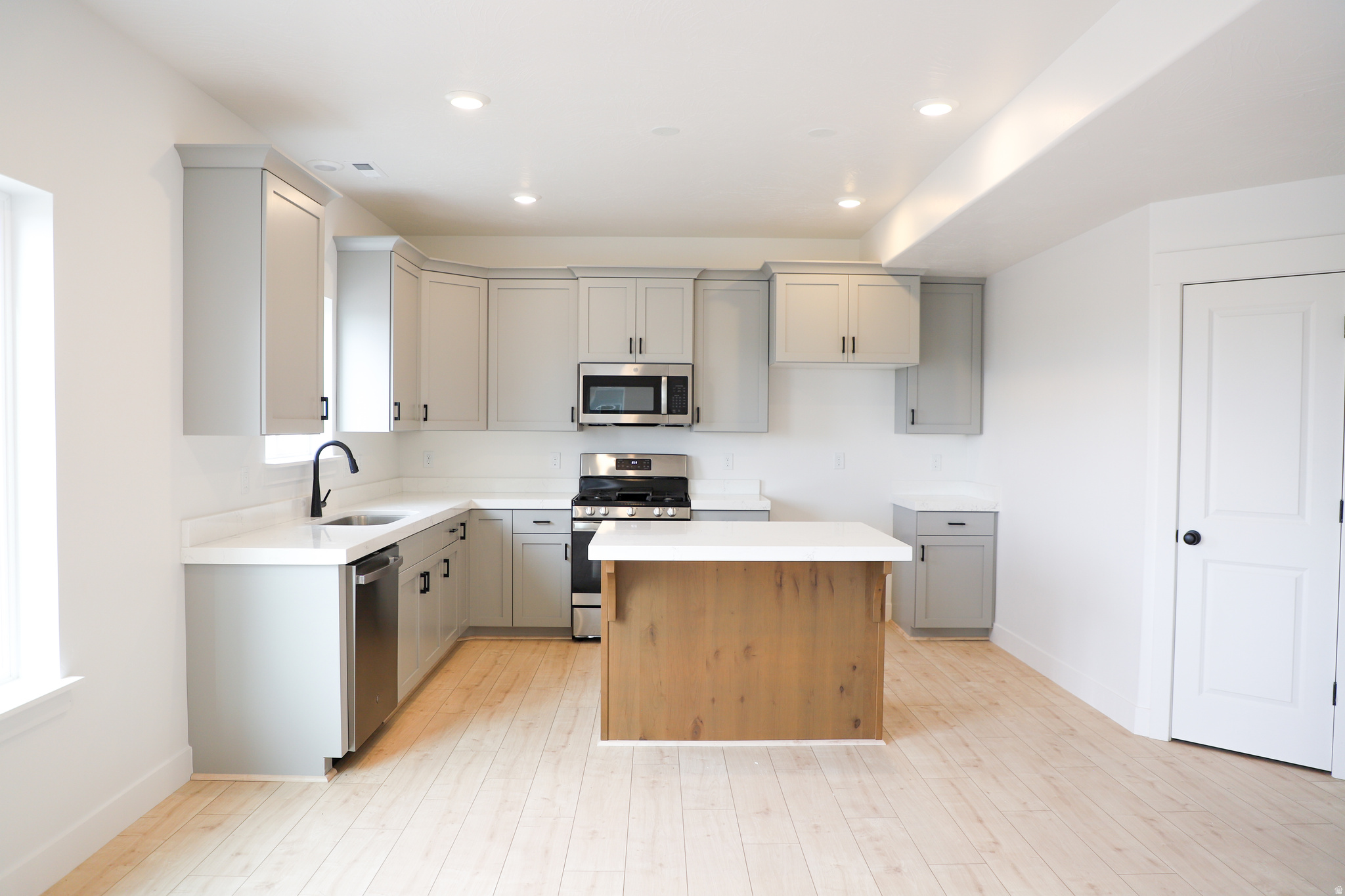 SALEM FIELDS - Residential