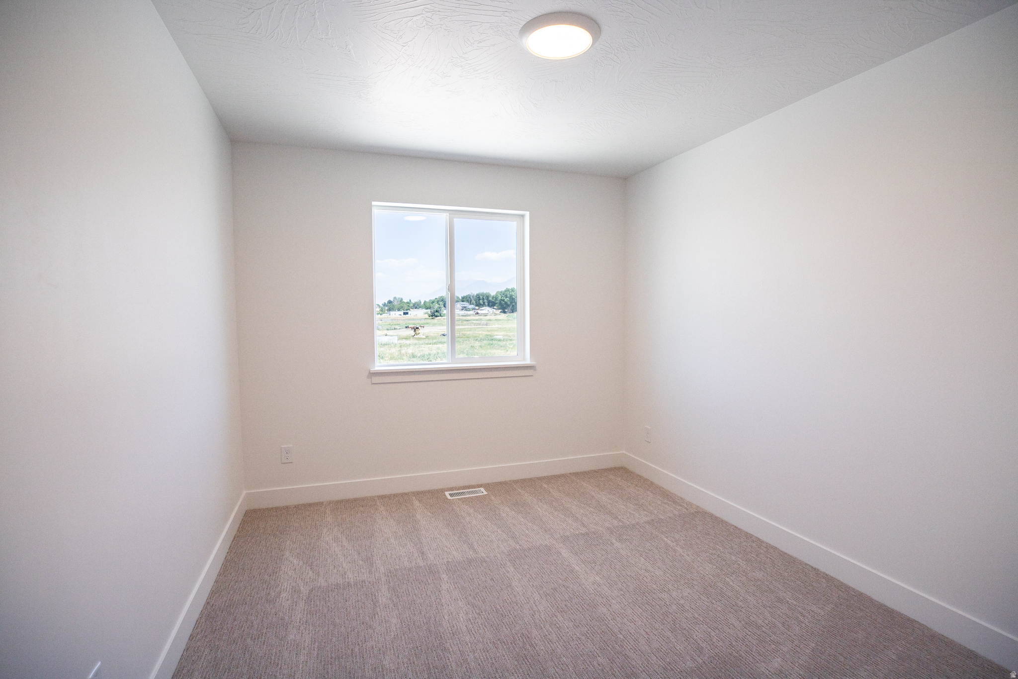 SALEM FIELDS - Residential