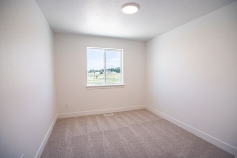 Tiny photo for 467 E 720 N LOT #7, Salem, UT 84653 (MLS # 2127950)
