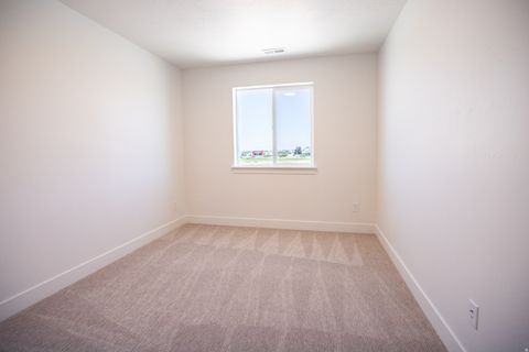 Tiny photo for 467 E 720 N LOT #7, Salem, UT 84653 (MLS # 2127950)