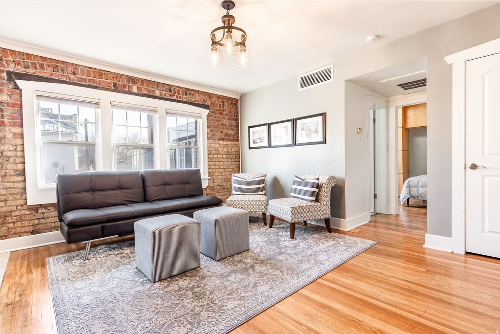 Photo of 555 E 100 S #404, Salt Lake City, UT 84102 (MLS # 2132271)