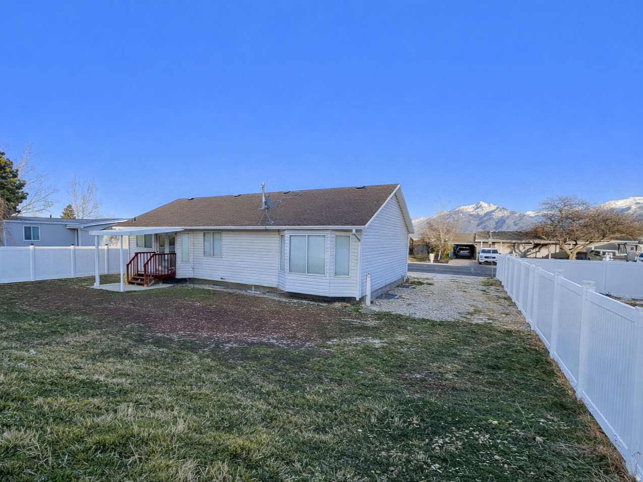 BLOOMINGTON ACRES - Residential