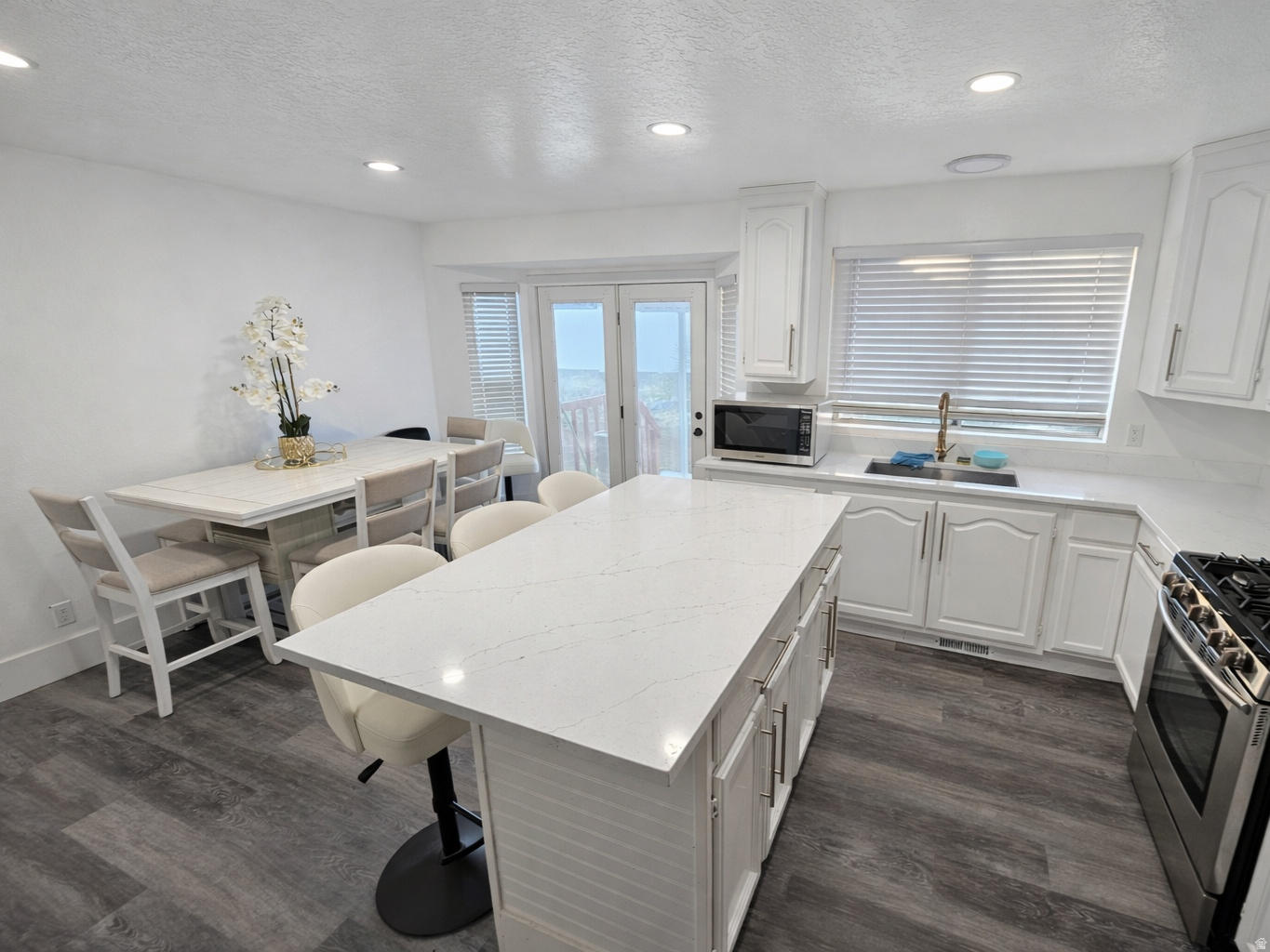 BLOOMINGTON ACRES - Residential