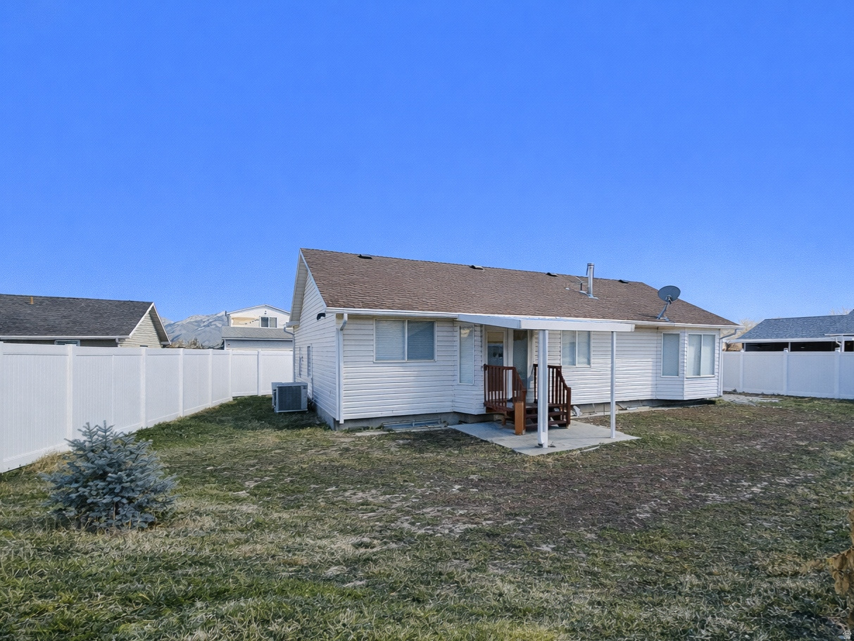 BLOOMINGTON ACRES - Residential