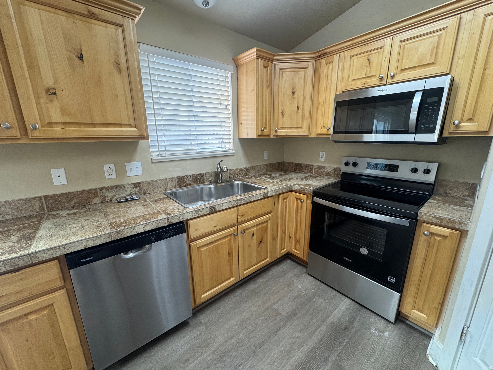 MILLCREEK ESTATES - Residential