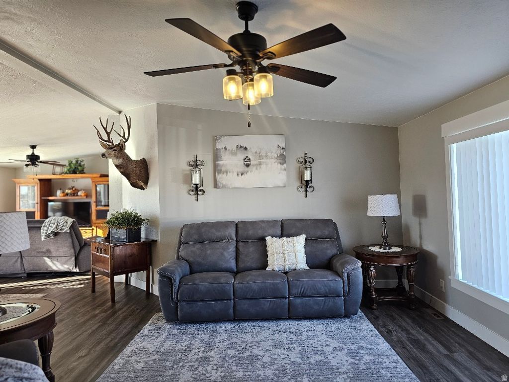 Photo of 217 W 2100 S, Vernal, UT 84078 (MLS # 2125053)