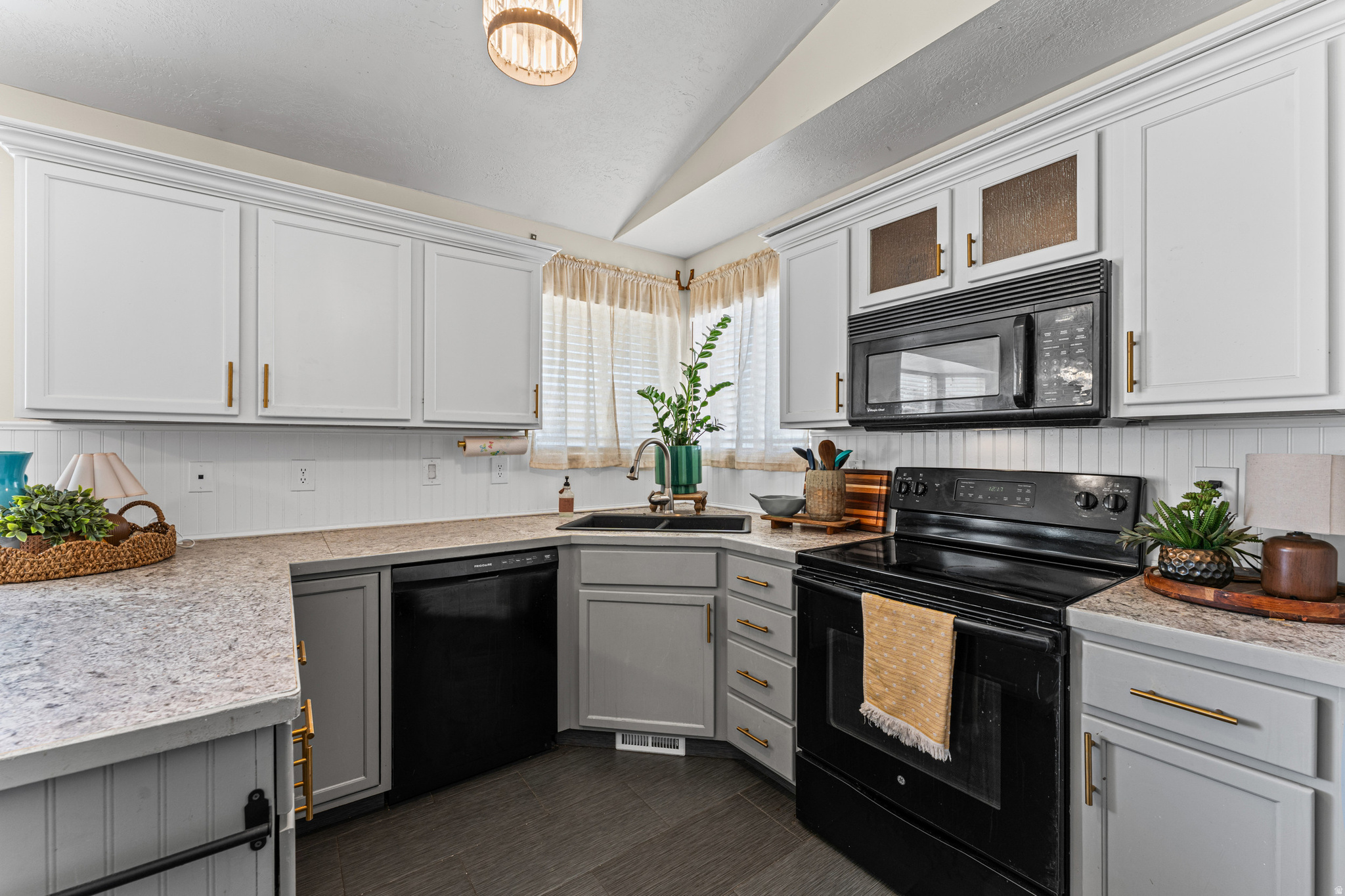TOOELE ESTATES - Residential