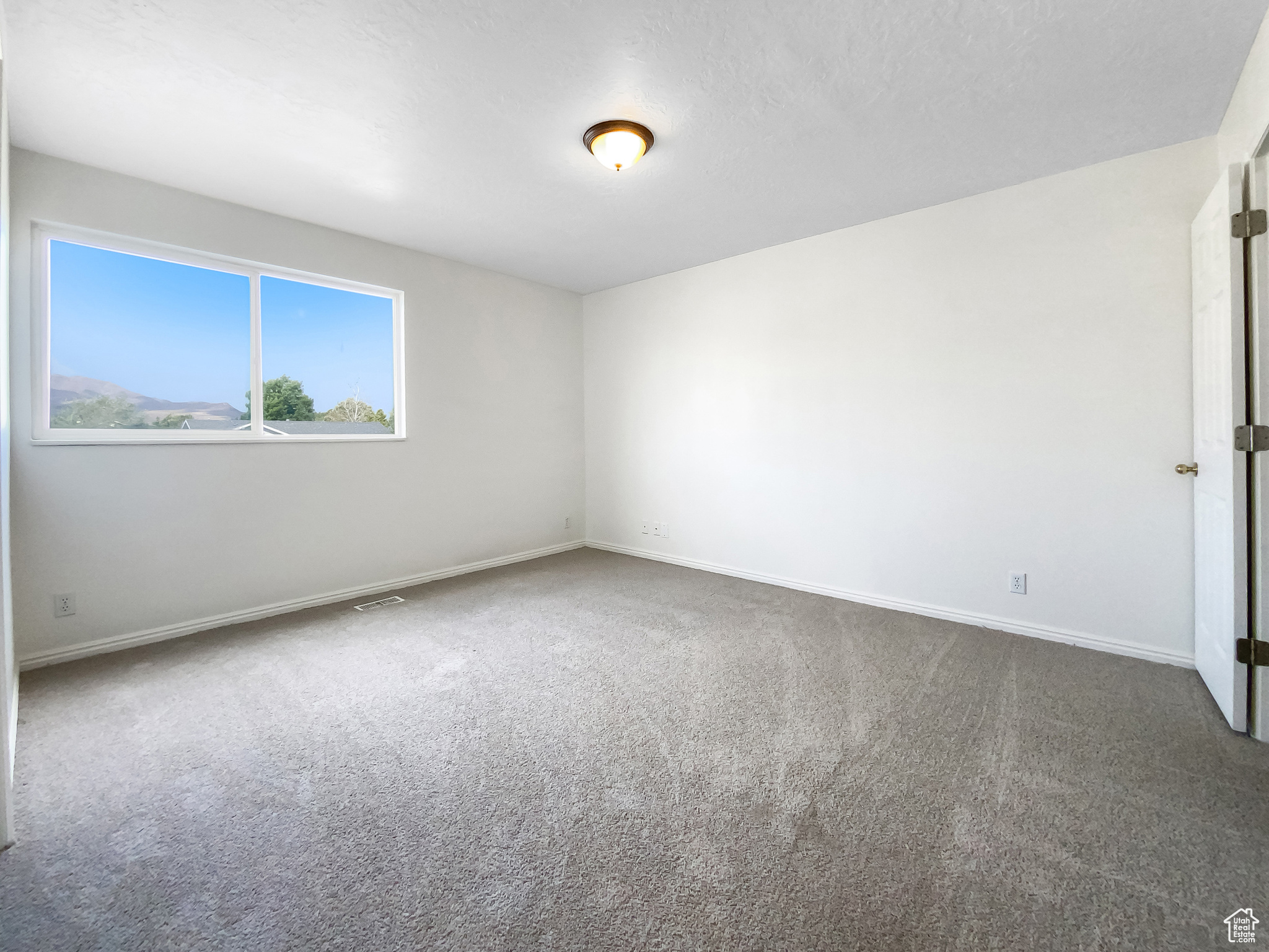 3195 S Marcrest Dr, West Valley City, Utah image 3