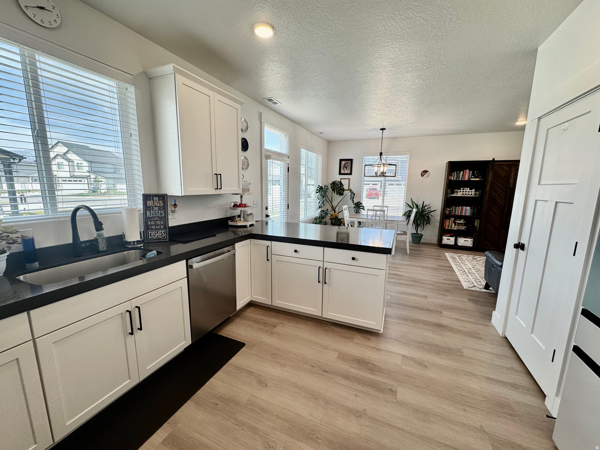 LAKESHORE LANDING - Residential