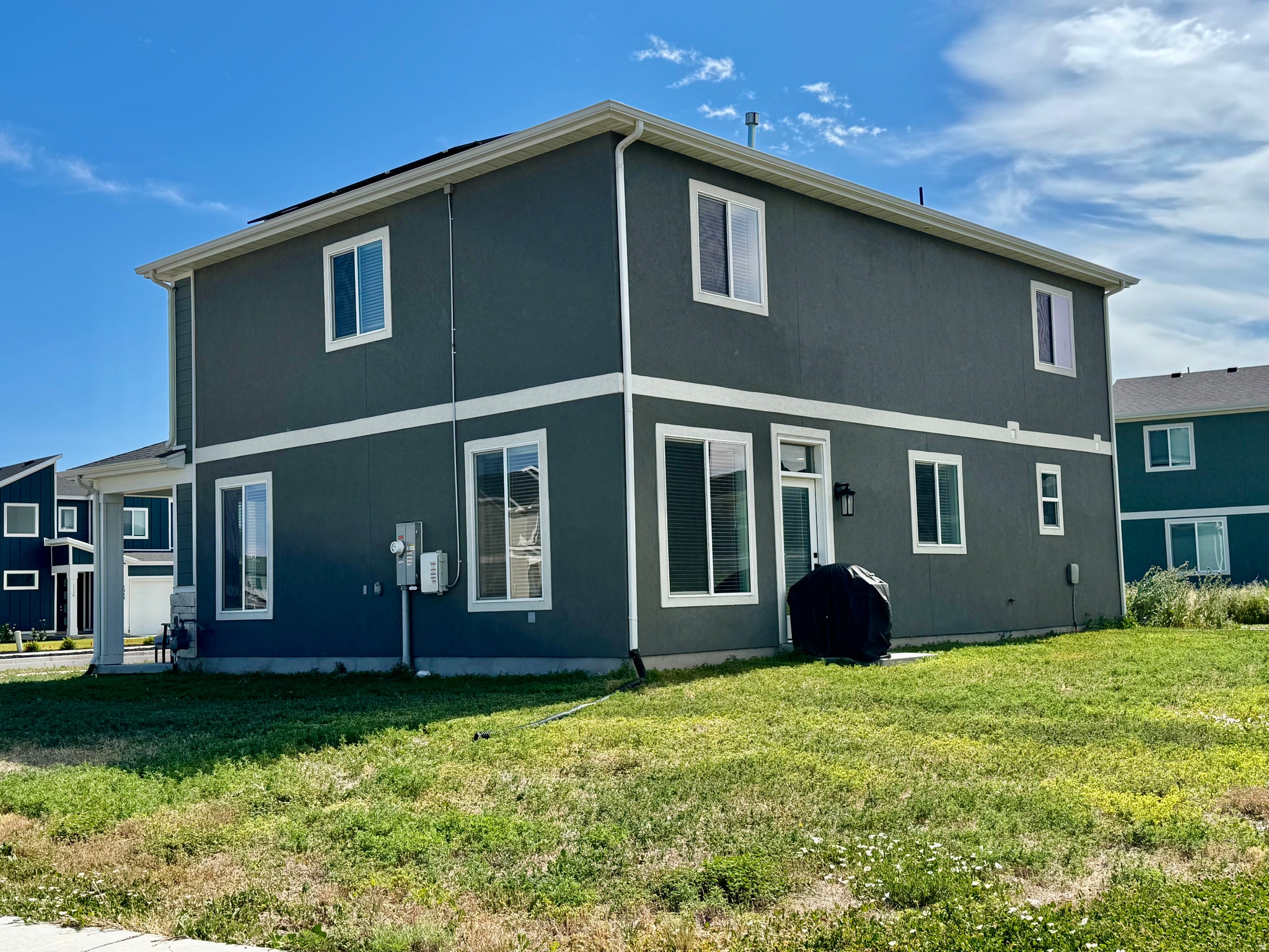 LAKESHORE LANDING - Residential