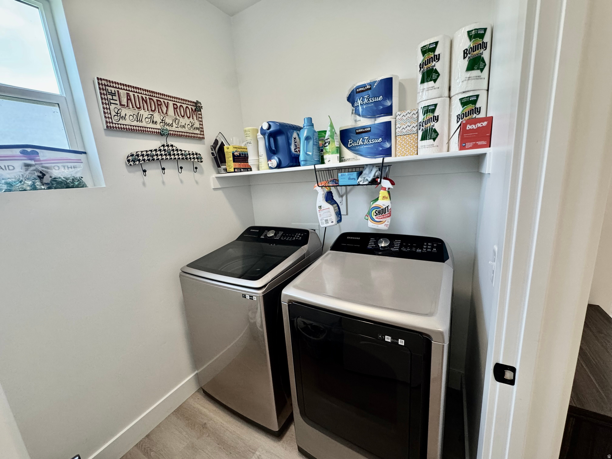 LAKESHORE LANDING - Residential