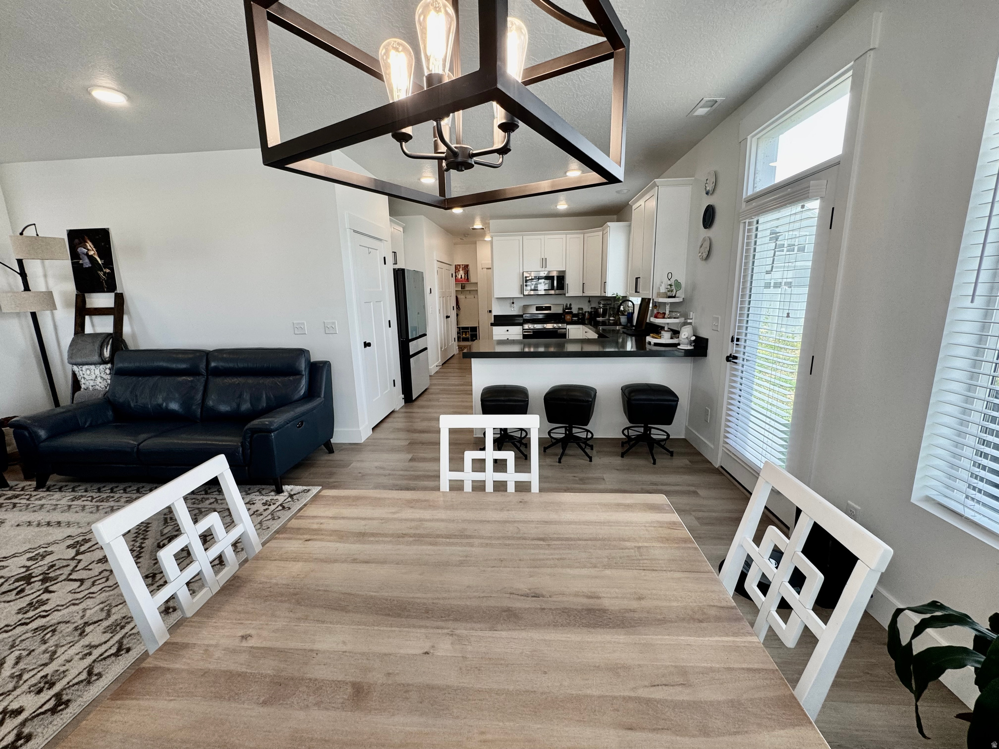 LAKESHORE LANDING - Residential