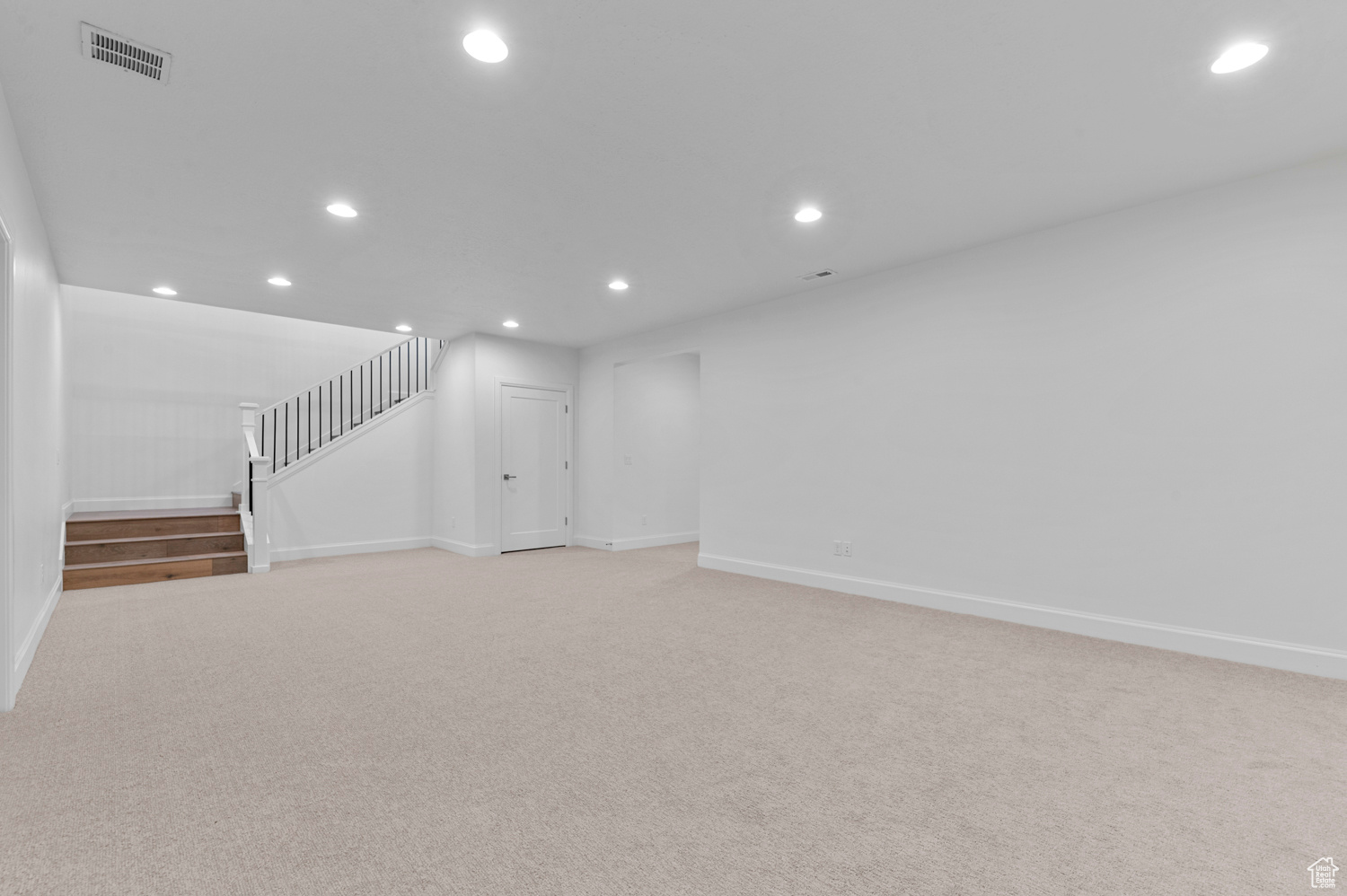 CRESTED PEAKS 12 - Residential