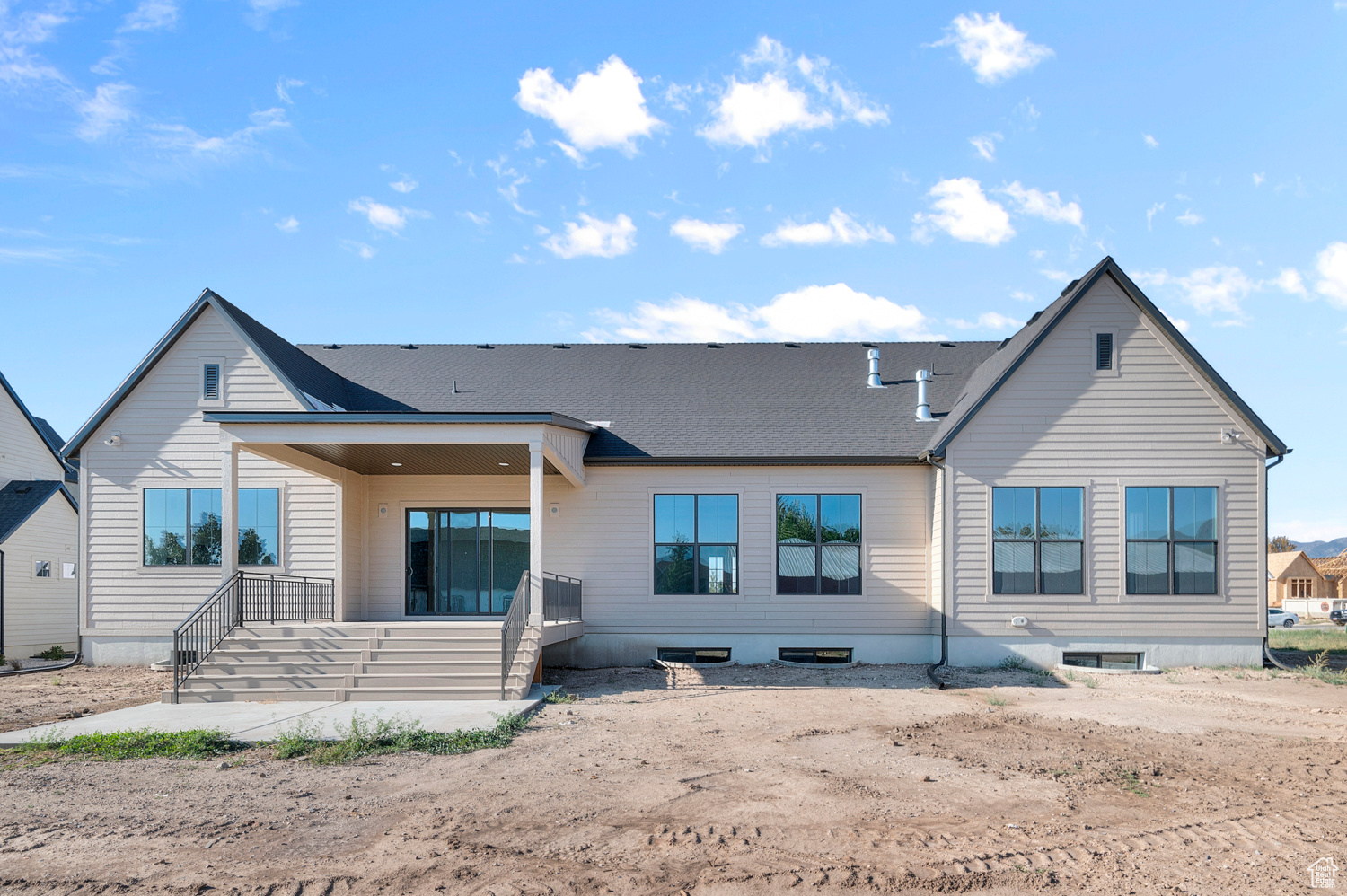 CRESTED PEAKS 12 - Residential