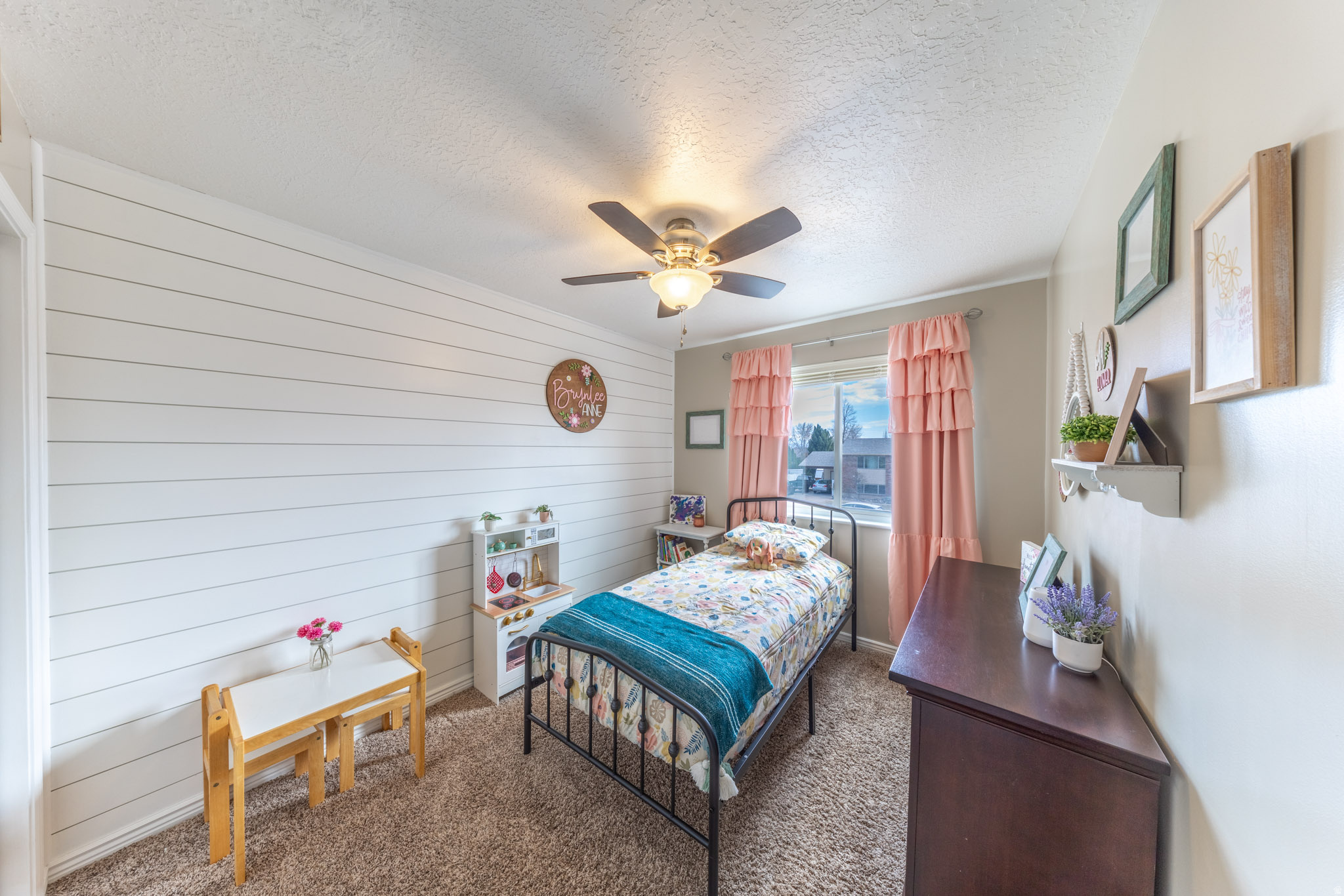 PLEASANT HILLS - Residential