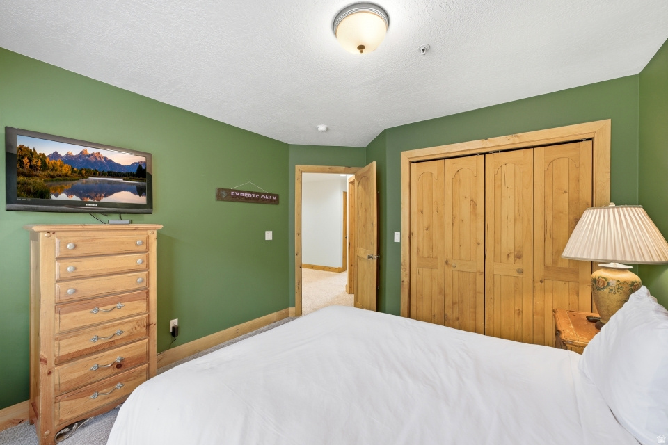 CANYON CROSSING CONDO - Residential