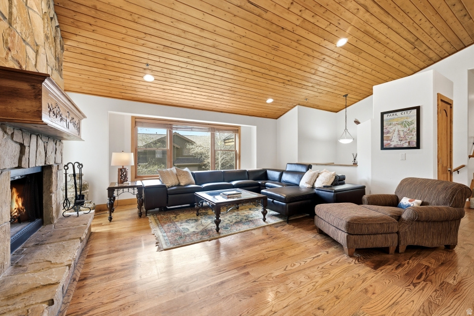 CANYON CROSSING CONDO - Residential
