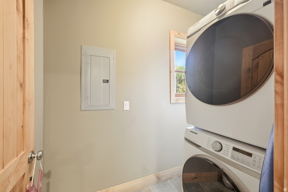 CANYON CROSSING CONDO - Residential